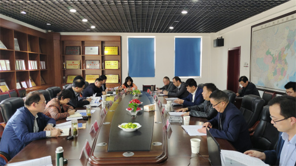 淮南市經(jīng)信局召開安徽省第八屆工業(yè)設(shè)計(jì)大賽“東辰泰隆杯”專項(xiàng)賽座談會(huì)