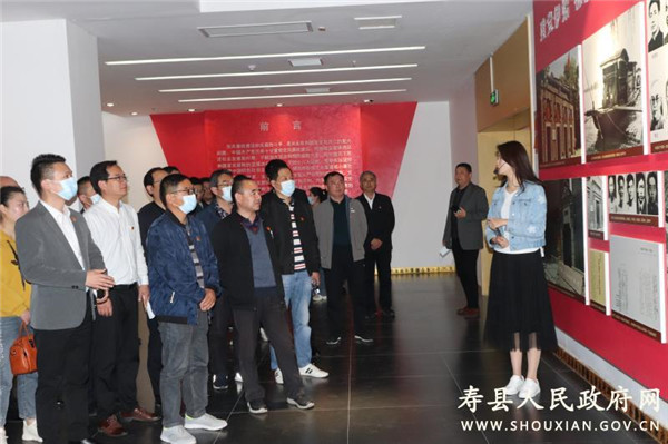 淮南壽縣人社局開展“學(xué)黨史、祭英烈”暨新一輪深化“三個(gè)以案”警示教育活動(dòng)