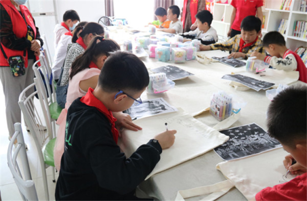 淮南九二小開(kāi)展迎六一“童心向黨，愛(ài)我中華”關(guān)愛(ài)留守兒童主題活動(dòng)