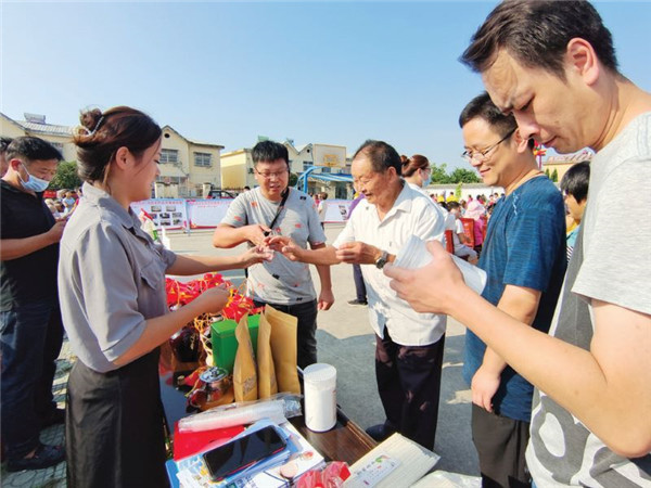 淮南市謝家集區(qū)：慶中秋·迎國(guó)慶 民族團(tuán)結(jié)一家親