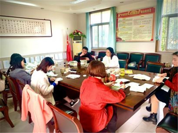 淮南市人力資源和社會(huì)保障局干部培訓(xùn)中心送服務(wù)上門，落實(shí)“我為群眾辦實(shí)事”