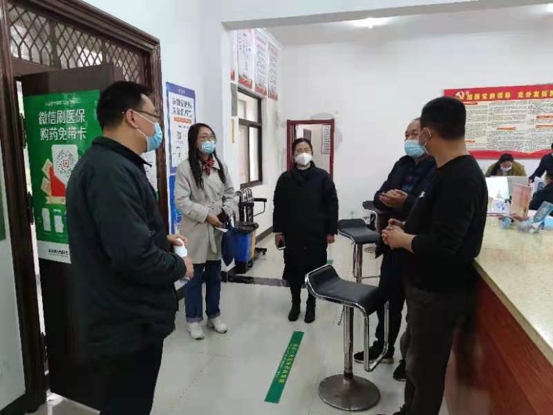 淮南市審計(jì)局黨組成員、副局長(zhǎng)尹伊帶隊(duì)開(kāi)展疫情防控督查
