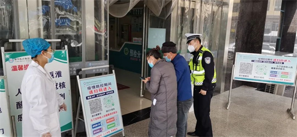 壽縣交警緊急護送危急孕婦就醫(yī)