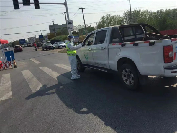 淮南壽縣交管一中隊(duì)民警輔警 高溫天連日24小時奮戰(zhàn)各崗點(diǎn)